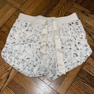 hollister pj shorts size xs